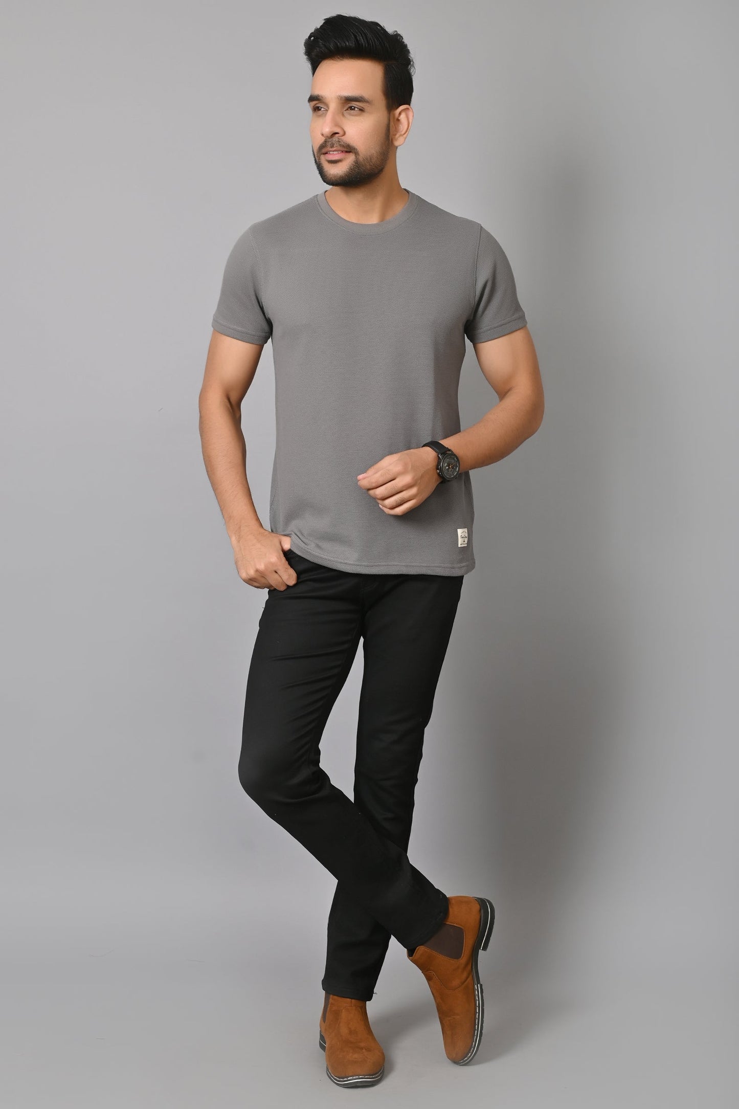 Arbour Men Solid Round Neck Cotton Blend T-Shirt