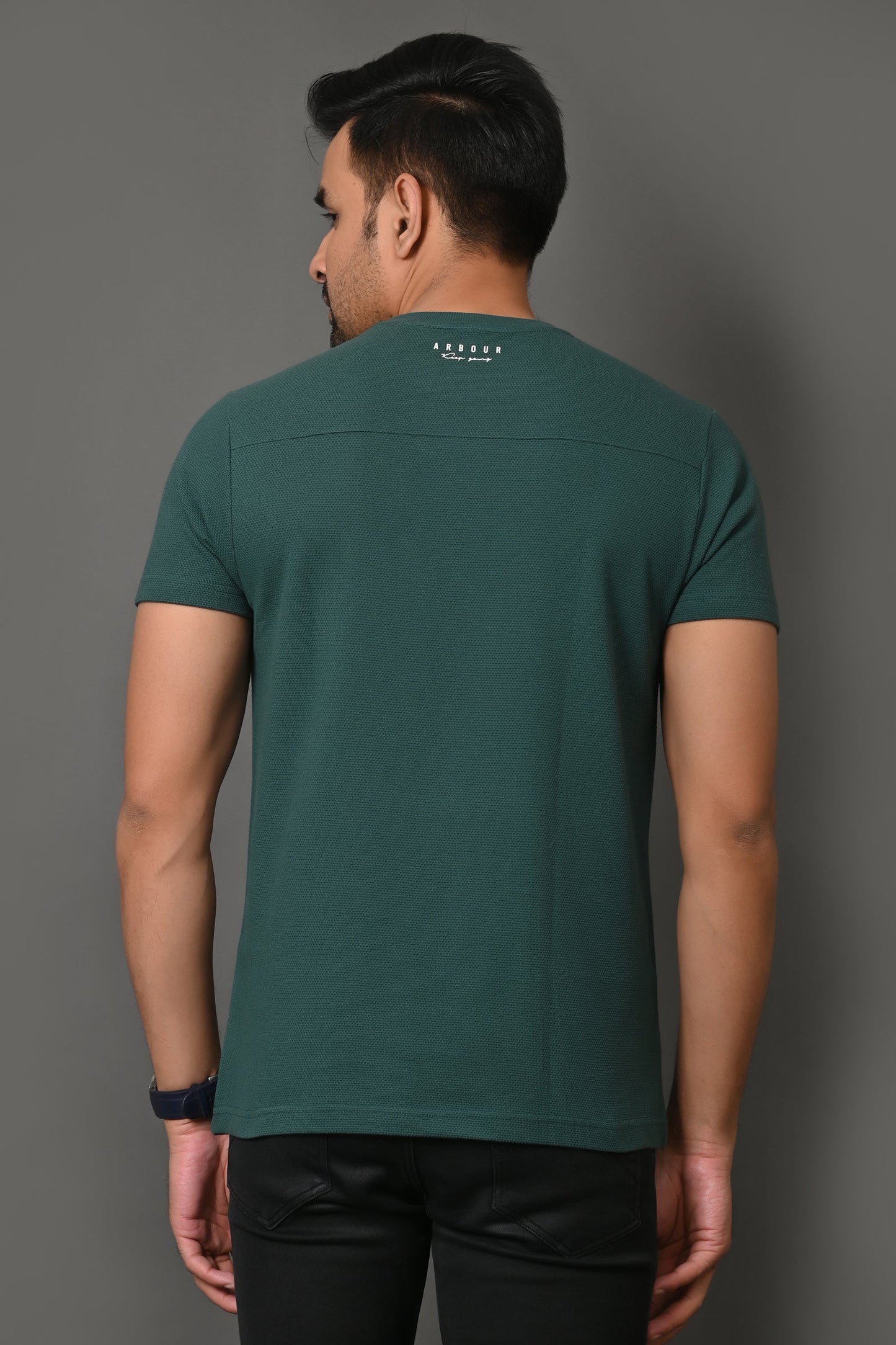 Arbour Men Solid Round Neck Cotton Blend T-Shirt