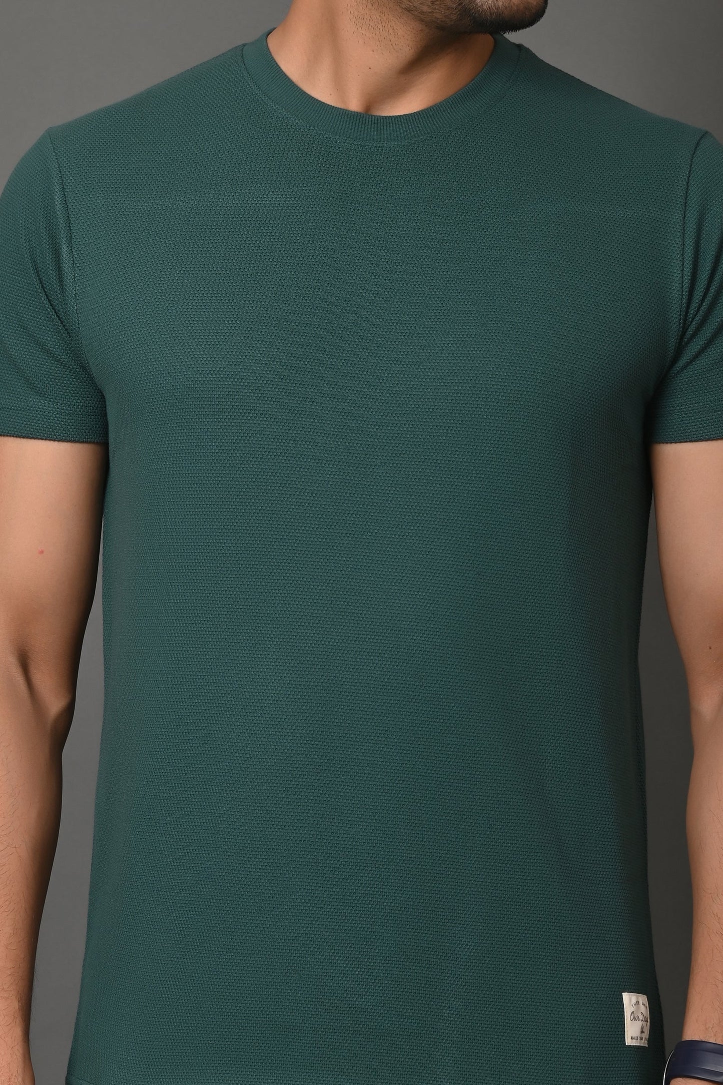 Arbour Men Solid Round Neck Cotton Blend T-Shirt