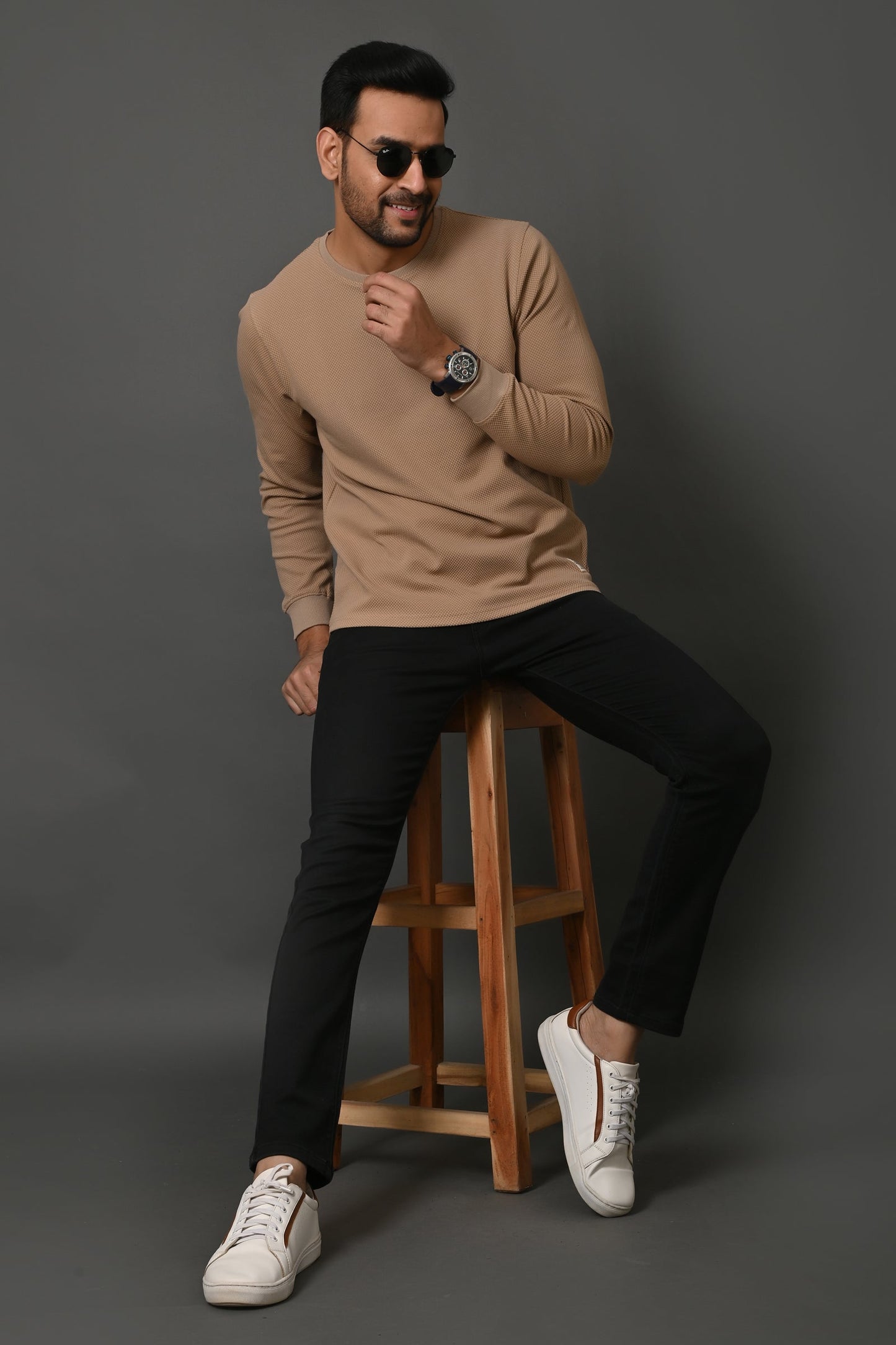 Arbour Men Round Neck Solid Fell Sleeves T-Shirt