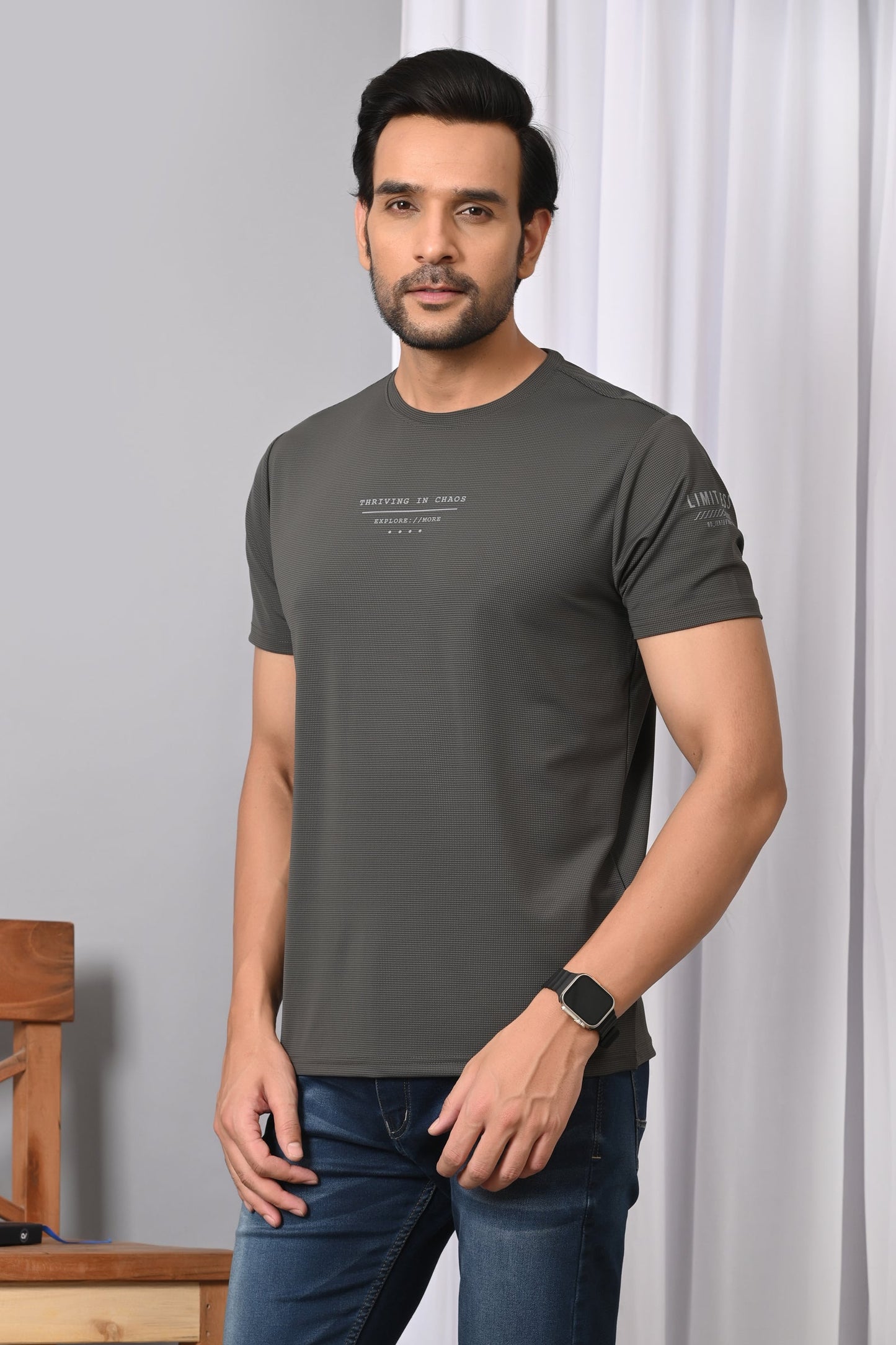 Arbour Men Round Neck Solid Slim Fit Half Sleeves T-Shirt