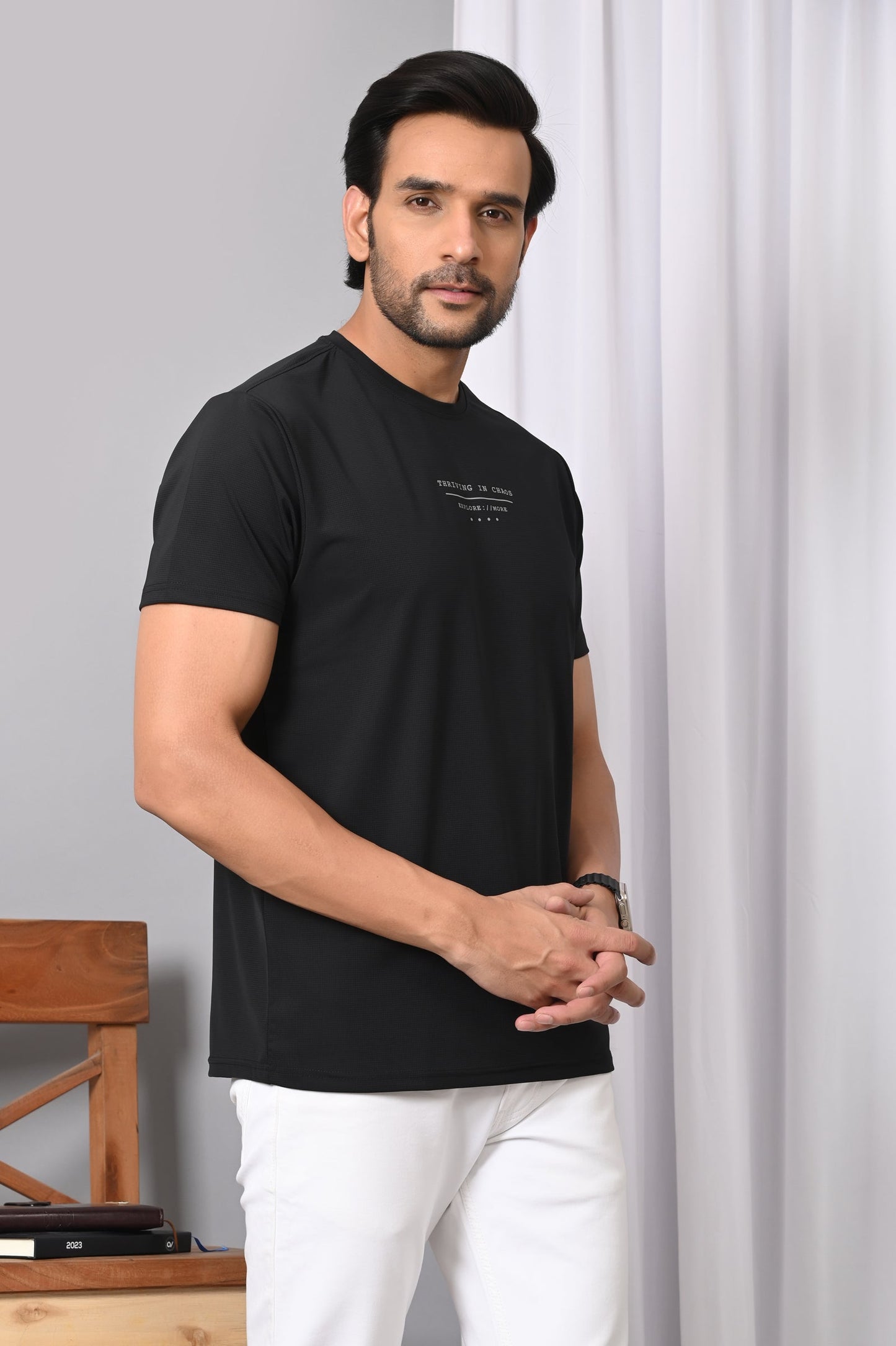 Arbour Men Round Neck Solid Slim Fit Half Sleeves T-Shirt