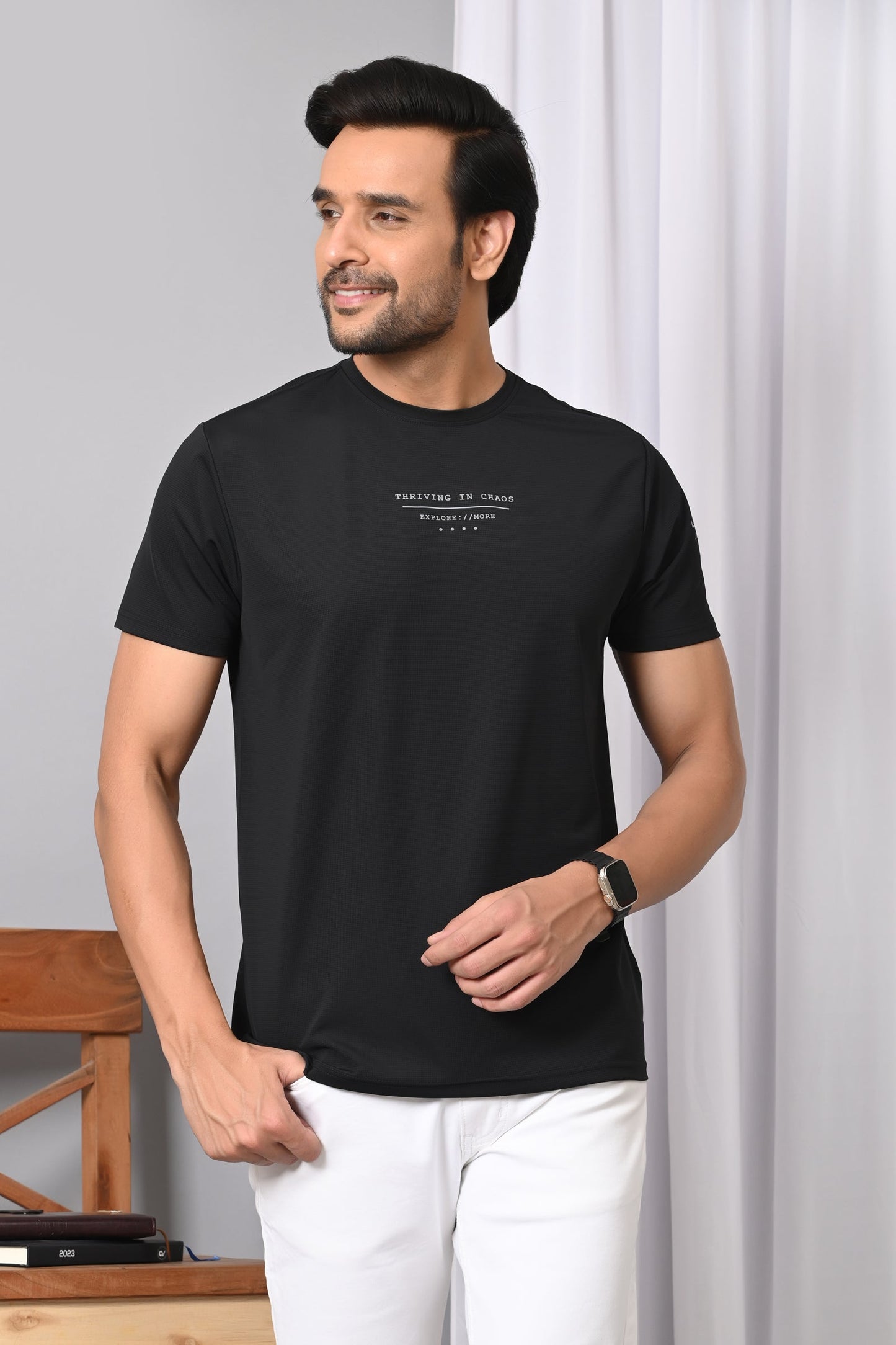 Arbour Men Round Neck Solid Slim Fit Half Sleeves T-Shirt