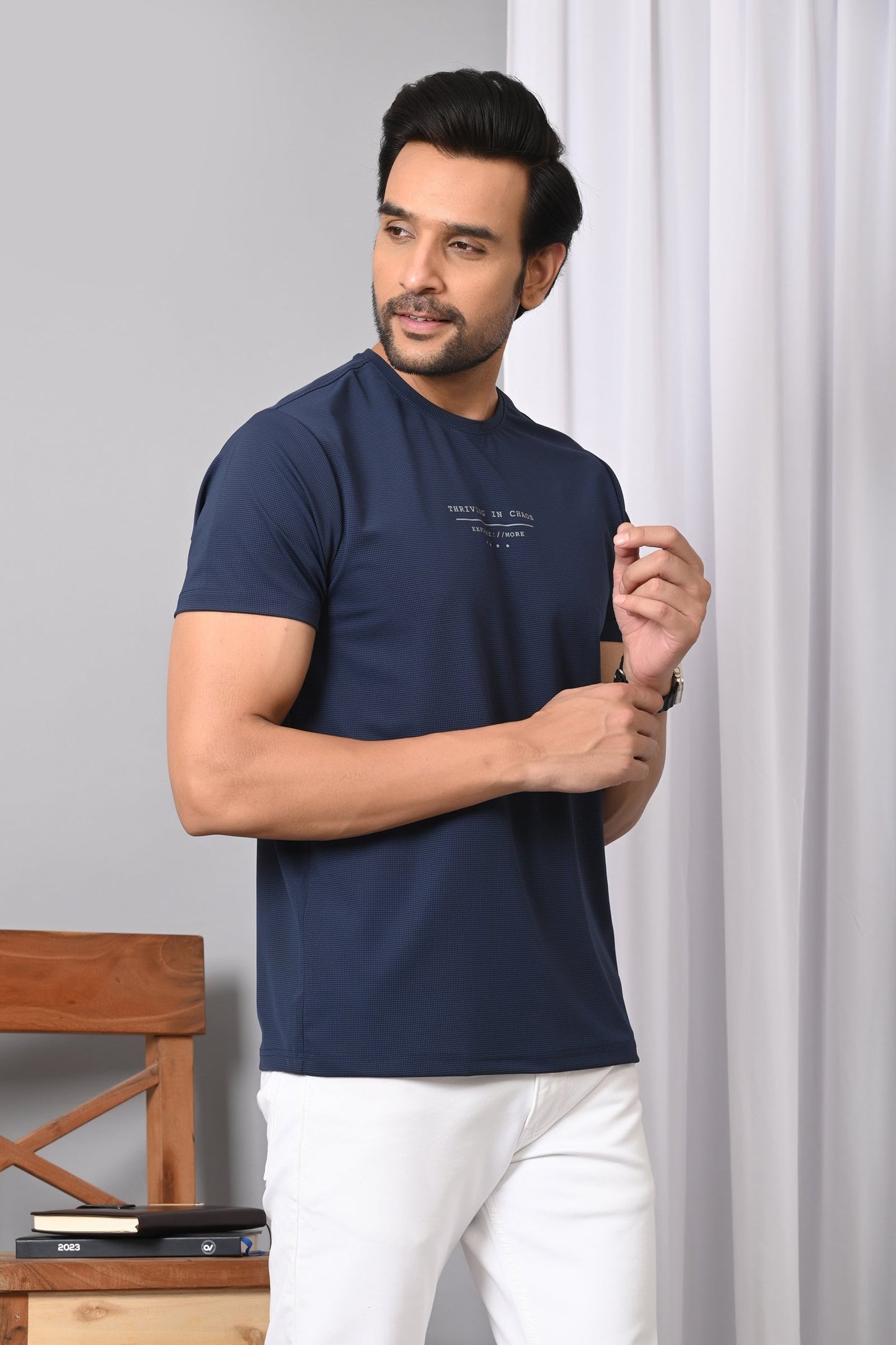 Arbour Men Round Neck Solid Slim Fit Half Sleeves T-Shirt