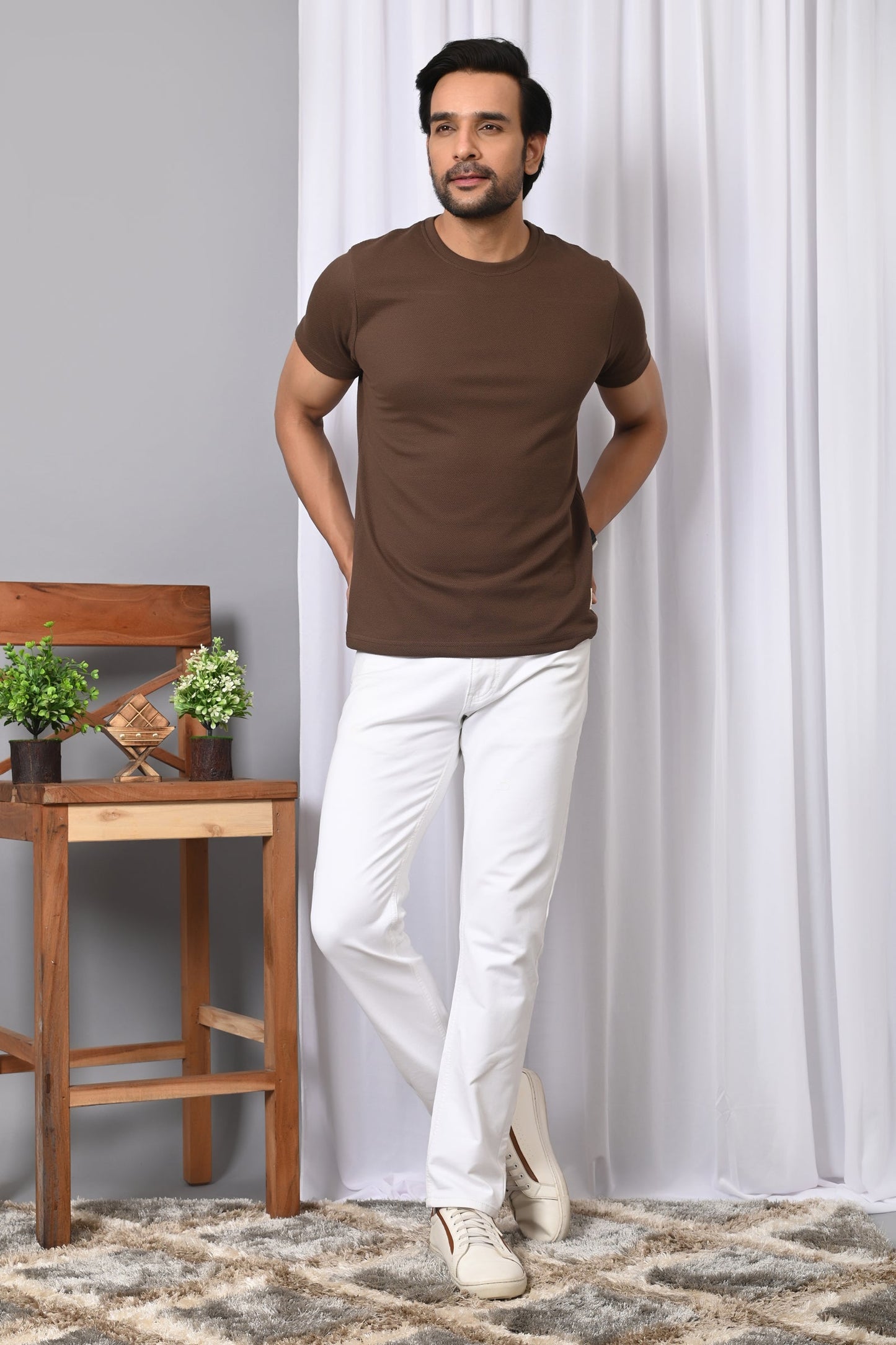 Arbour Men Solid Round Neck Cotton Blend T-Shirt