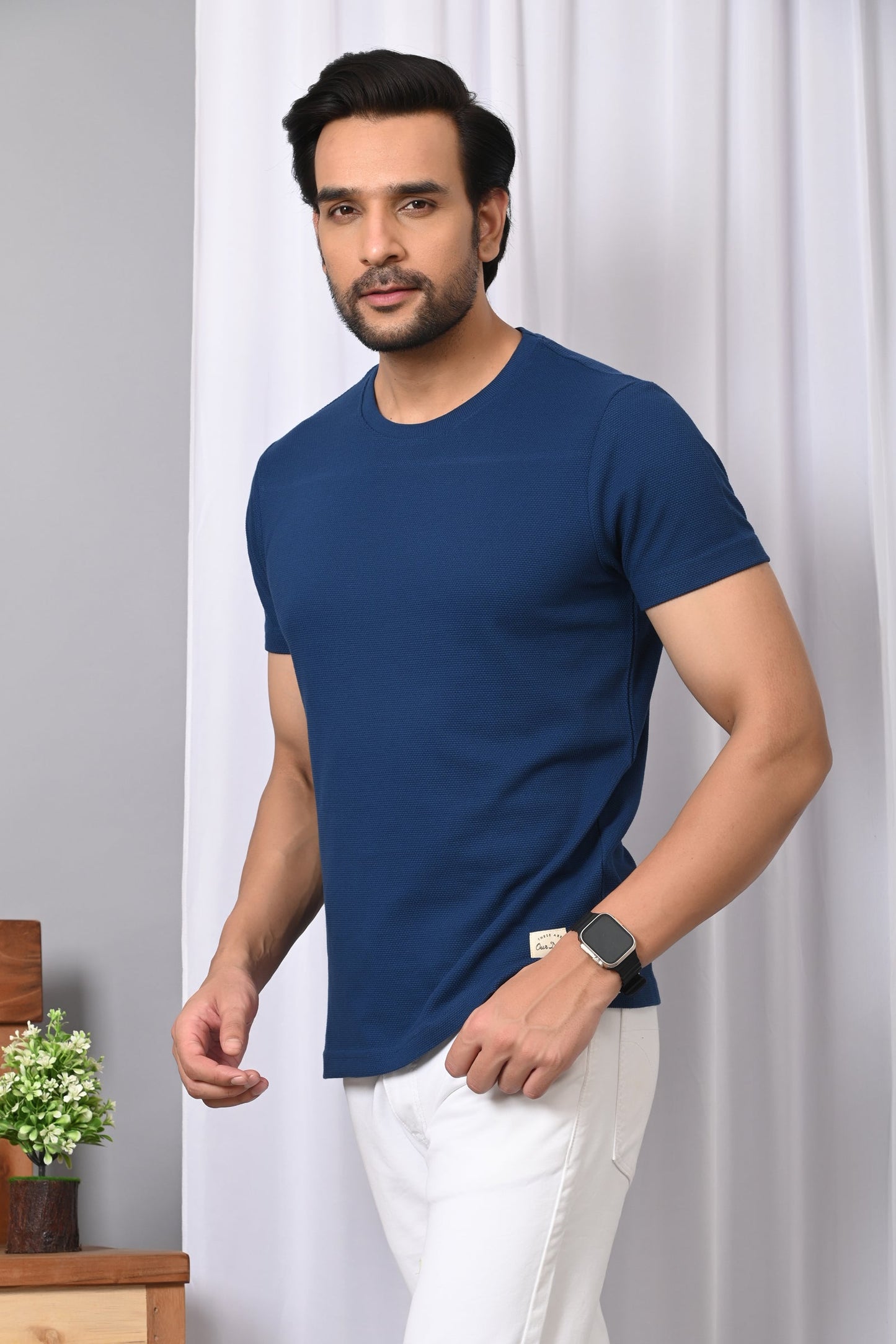 Arbour Men Solid Round Neck Cotton Blend T-Shirt