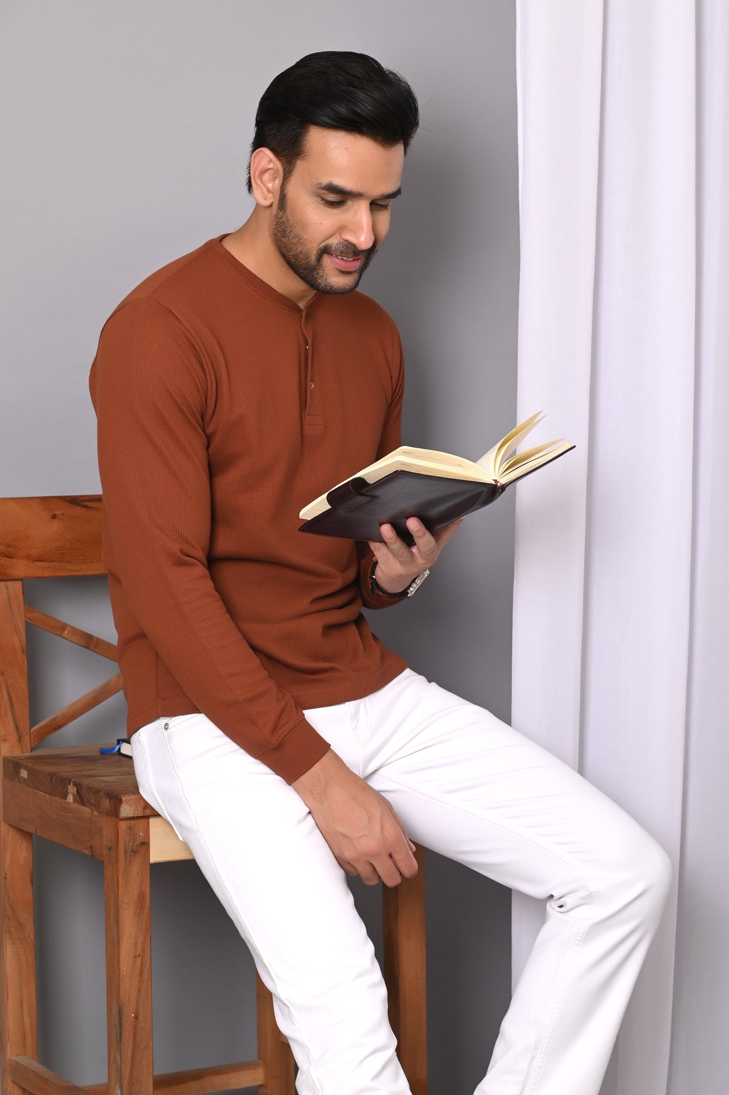 Arbour  Men Henley Neck Full Sleeves T-Shirt