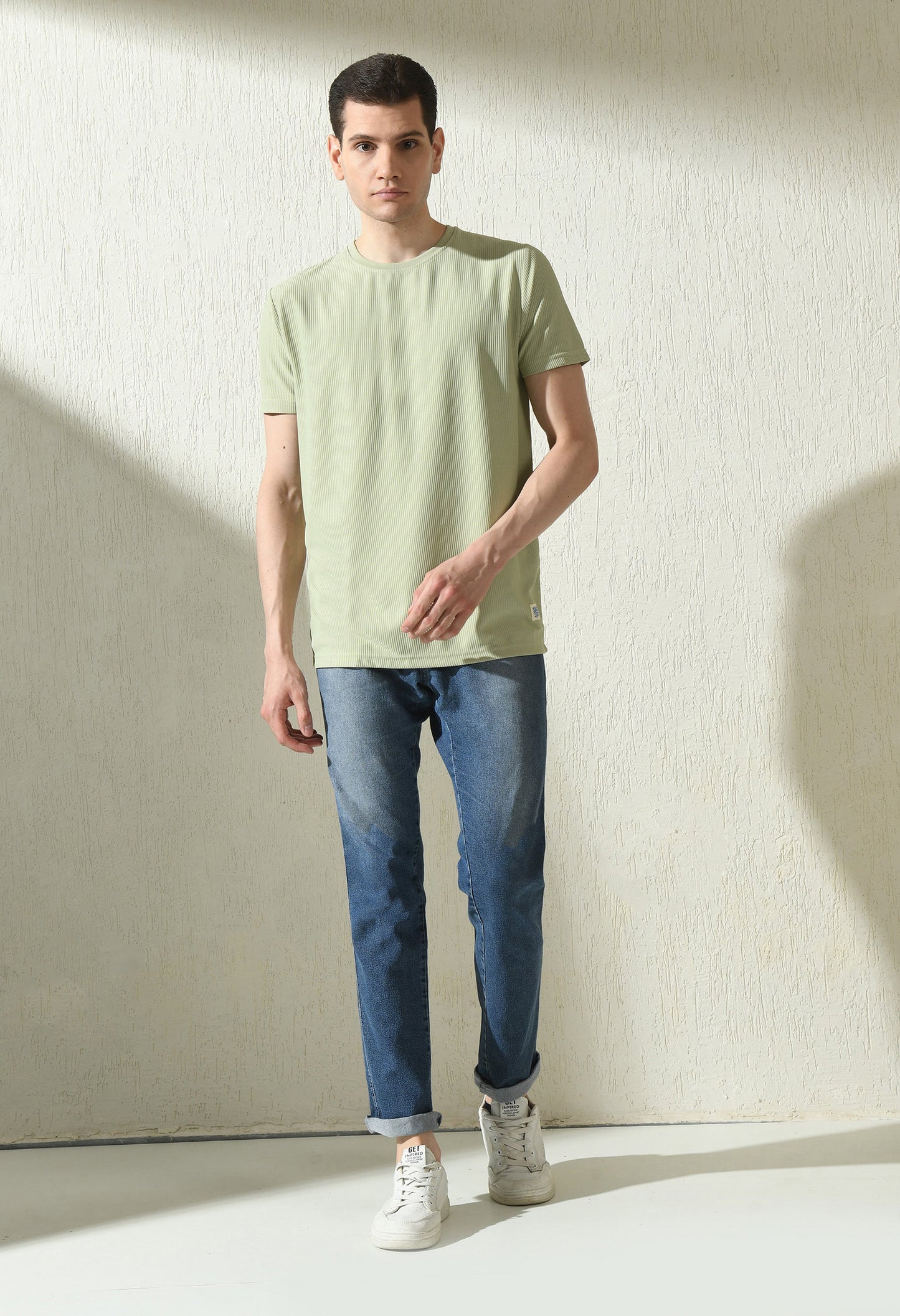 Arbour Men Round Neck Slim Fit Solid Half Sleeves T-Shirt