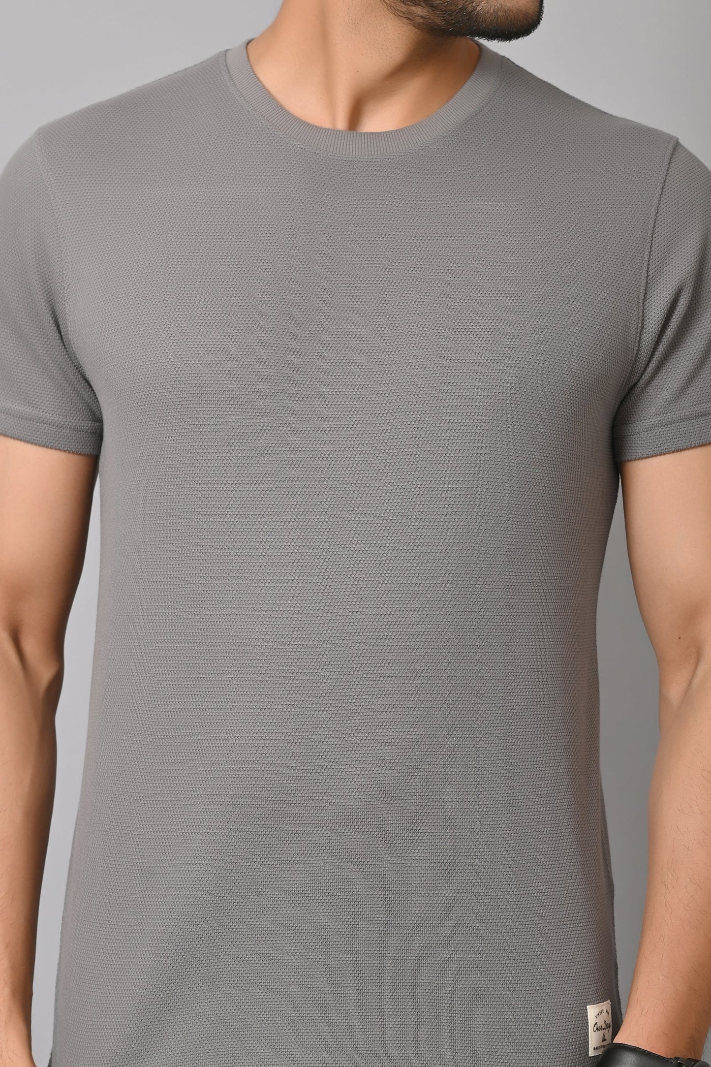 Arbour Men Solid Round Neck Cotton Blend  T-Shirt