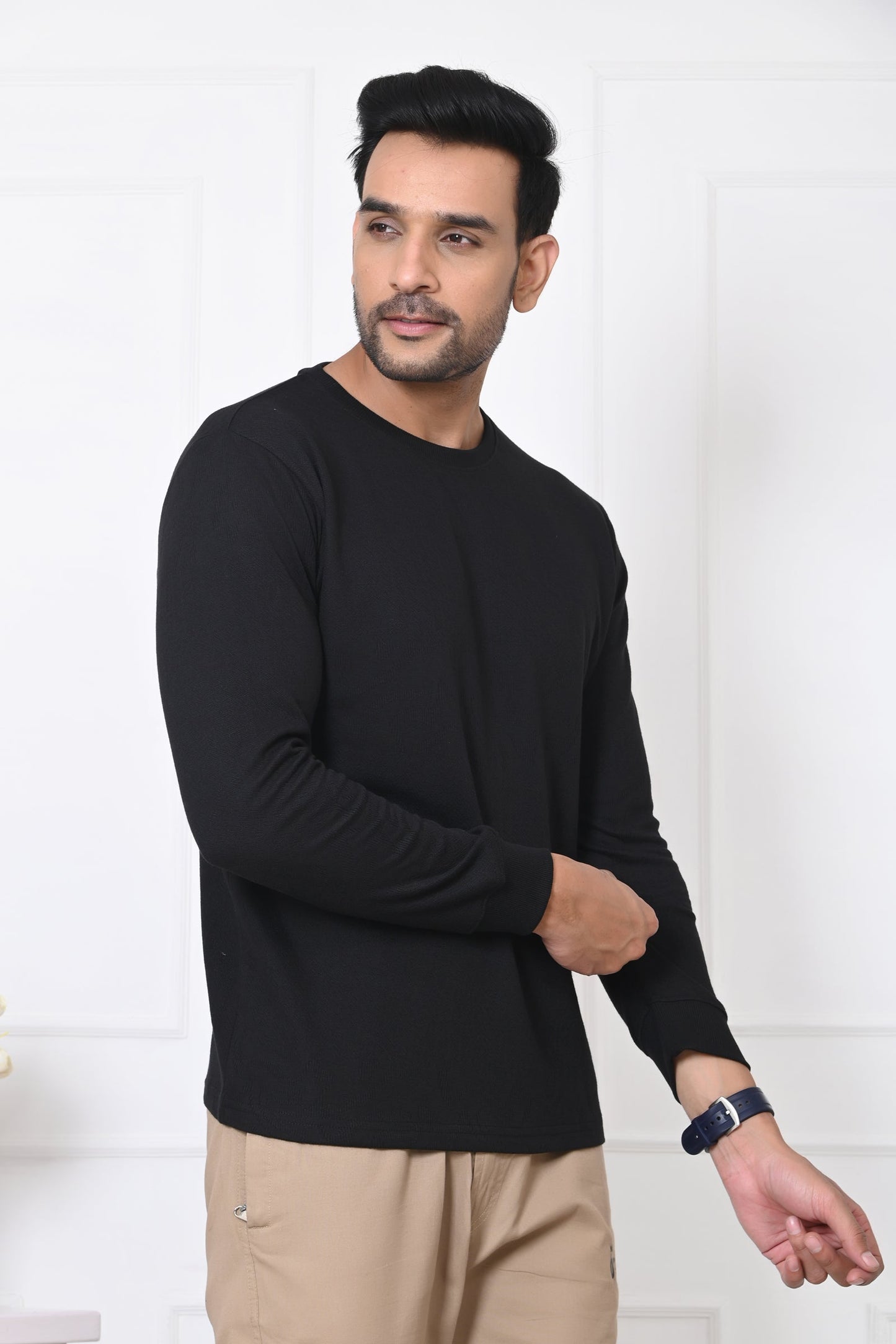 Arbour Men Solid Round Neck Full Sleeves T-Shirt