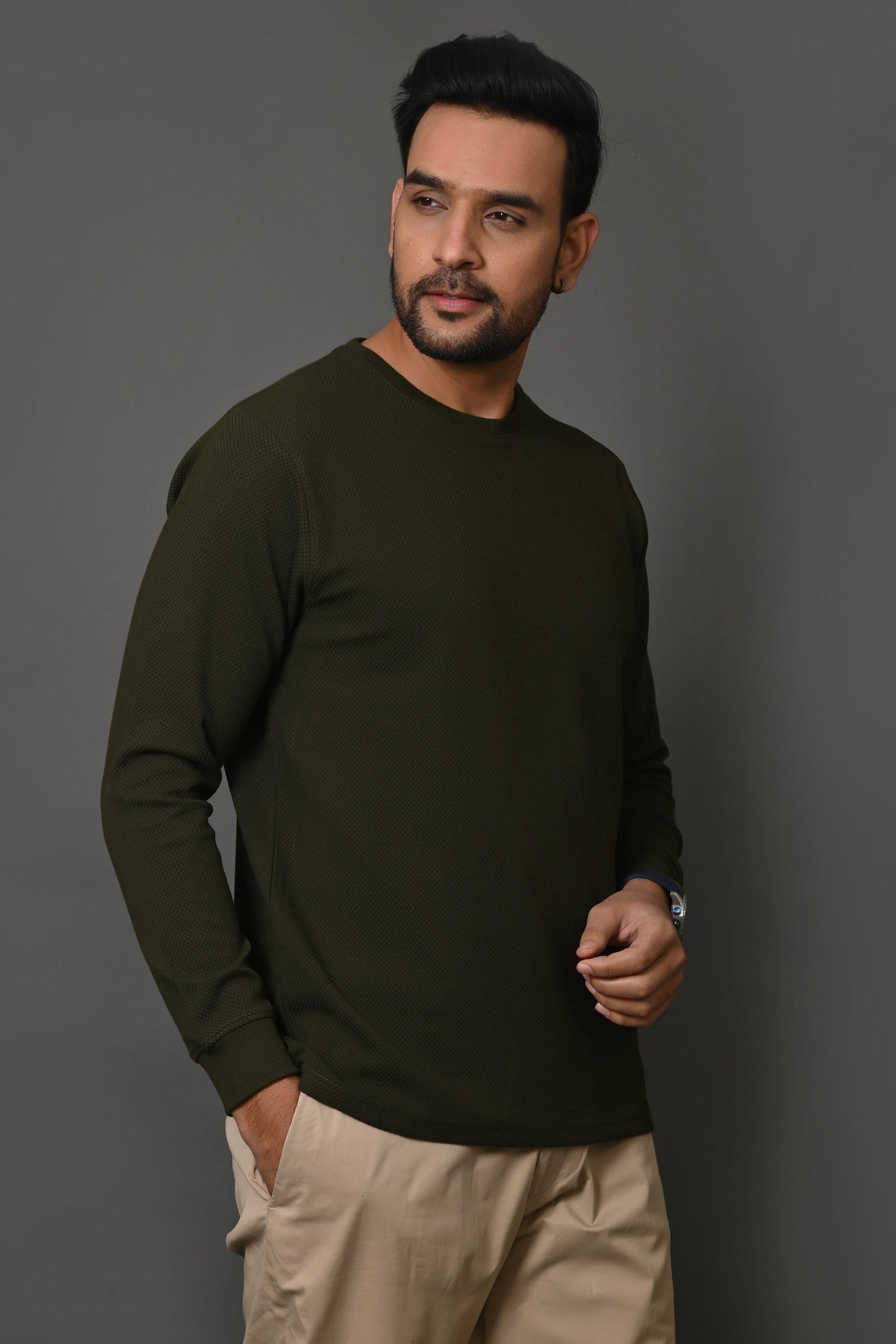 Arbour Men Round Neck Solid Fell Sleeves T-Shirt