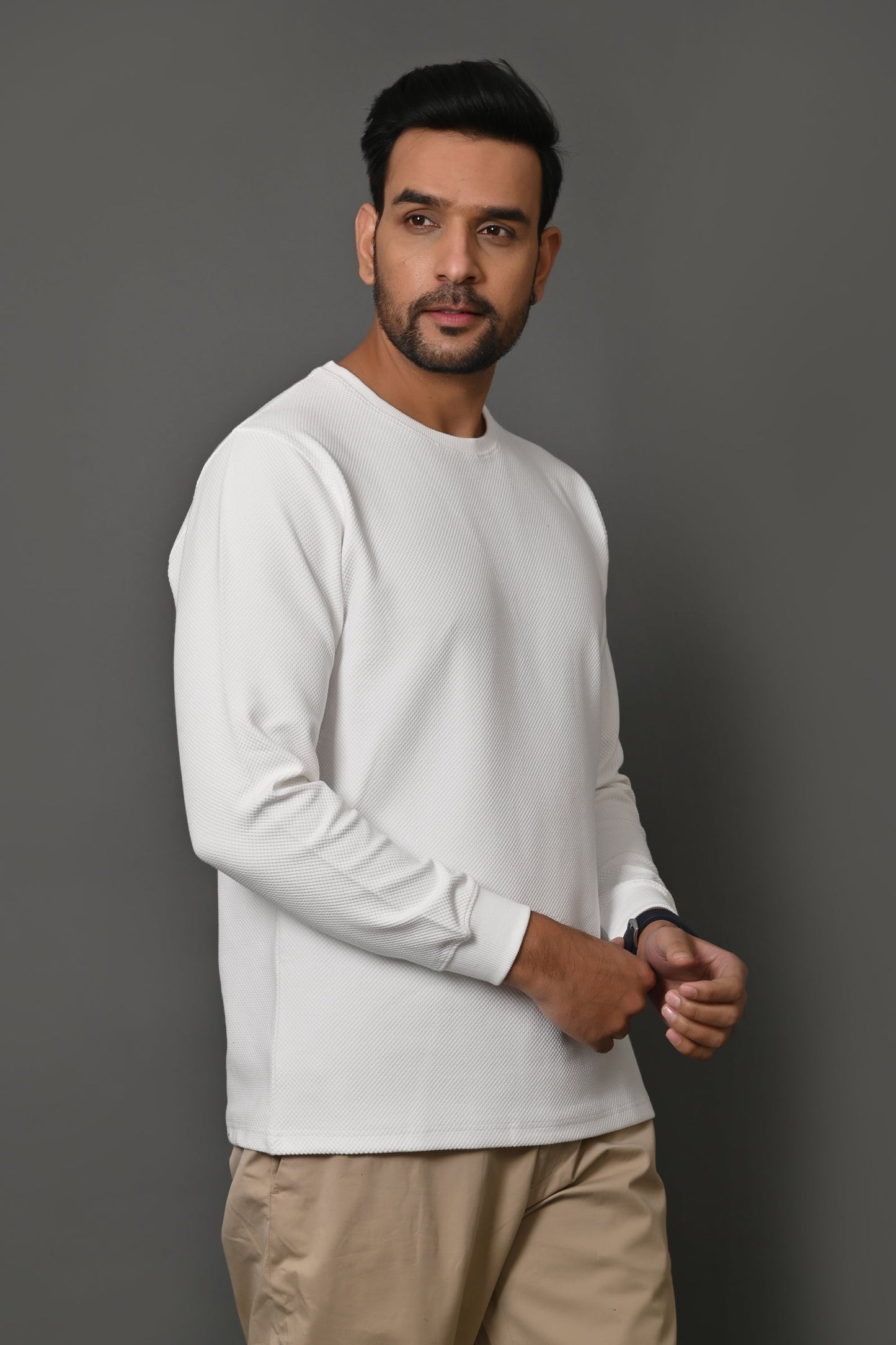 Arbour Men Round Neck Solid Fell Sleeves T-Shirt