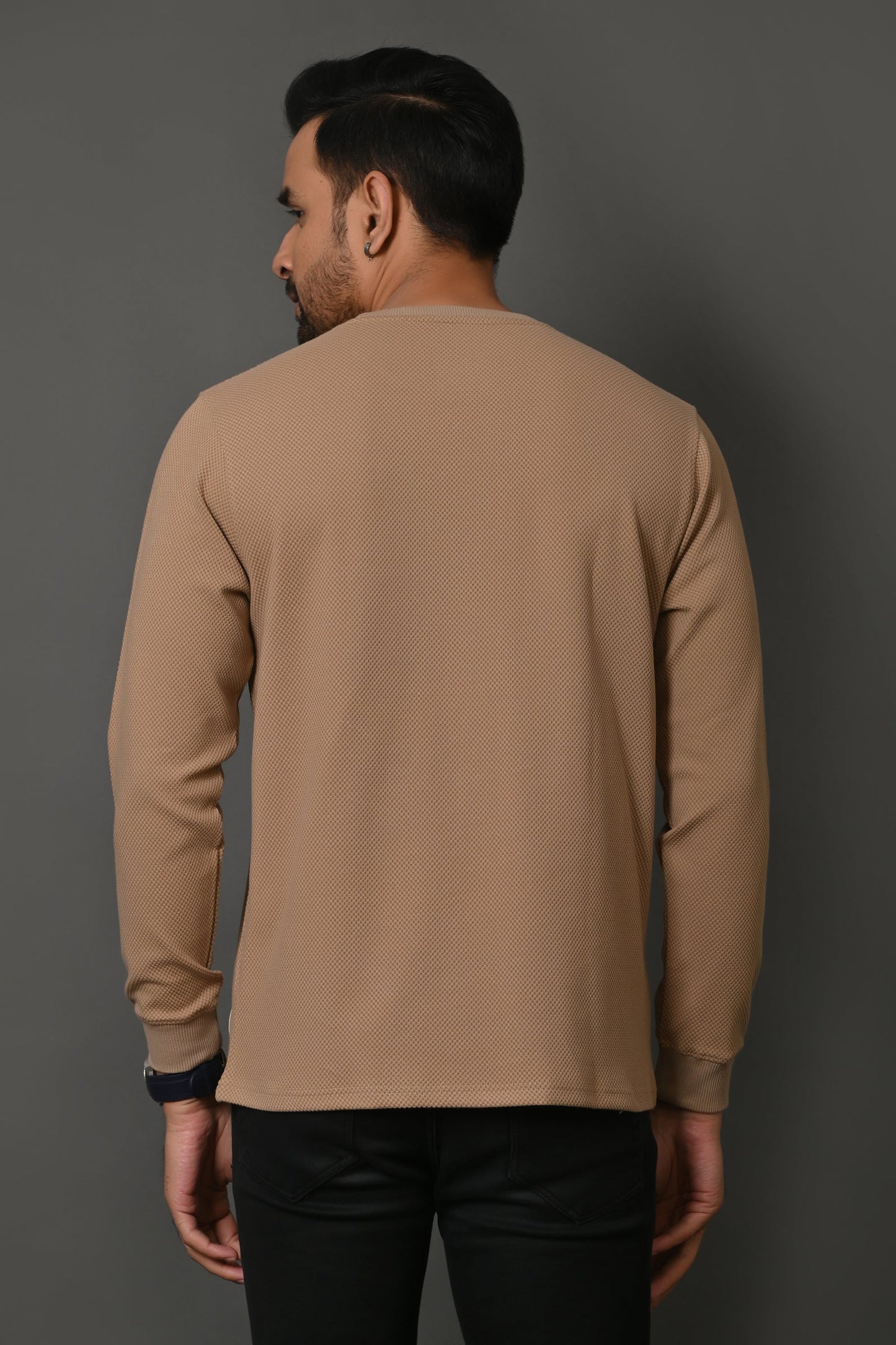 Arbour Men Round Neck Solid Fell Sleeves T-Shirt