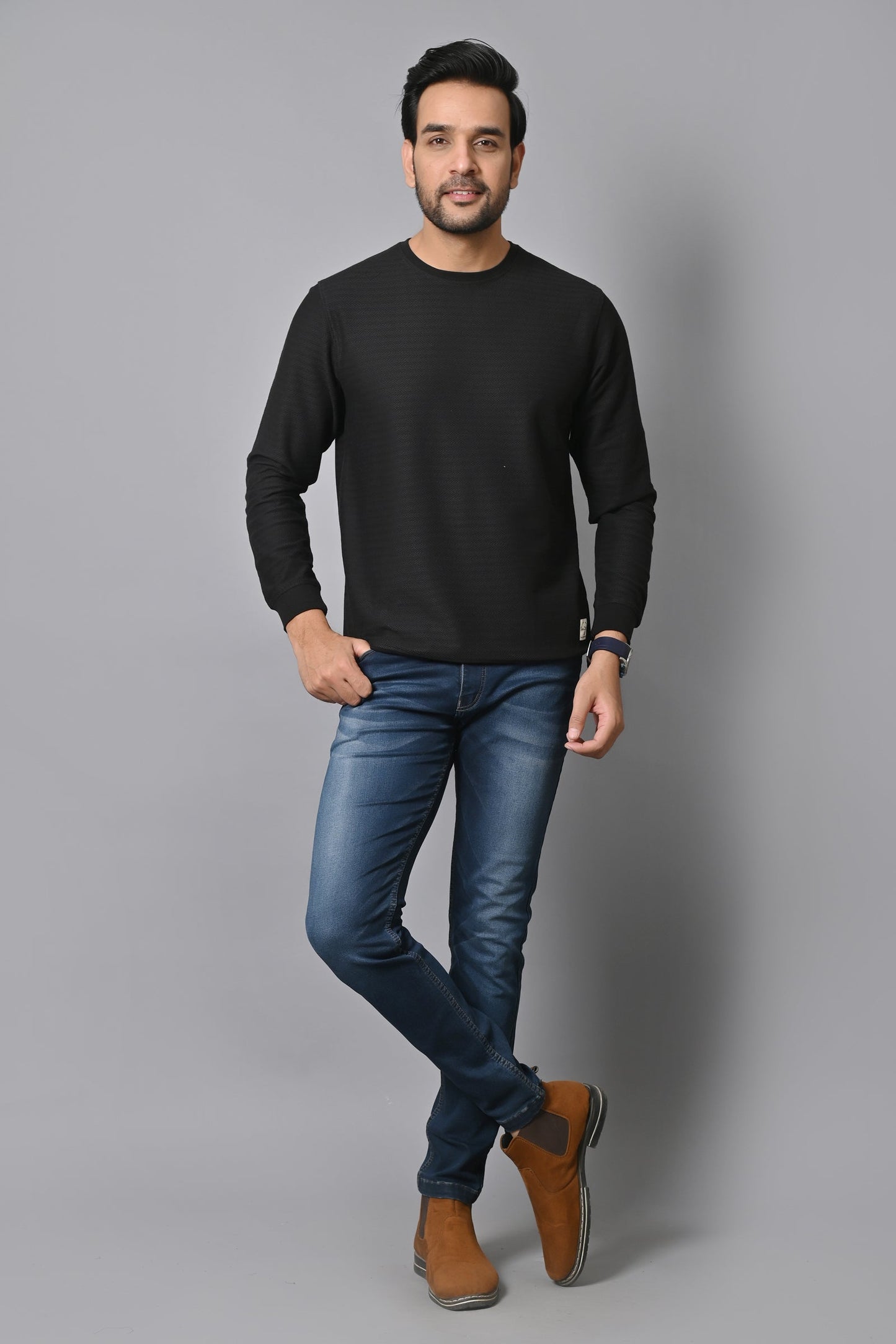 Arbour Men Round Neck solid Full Sleeves T-Shirt