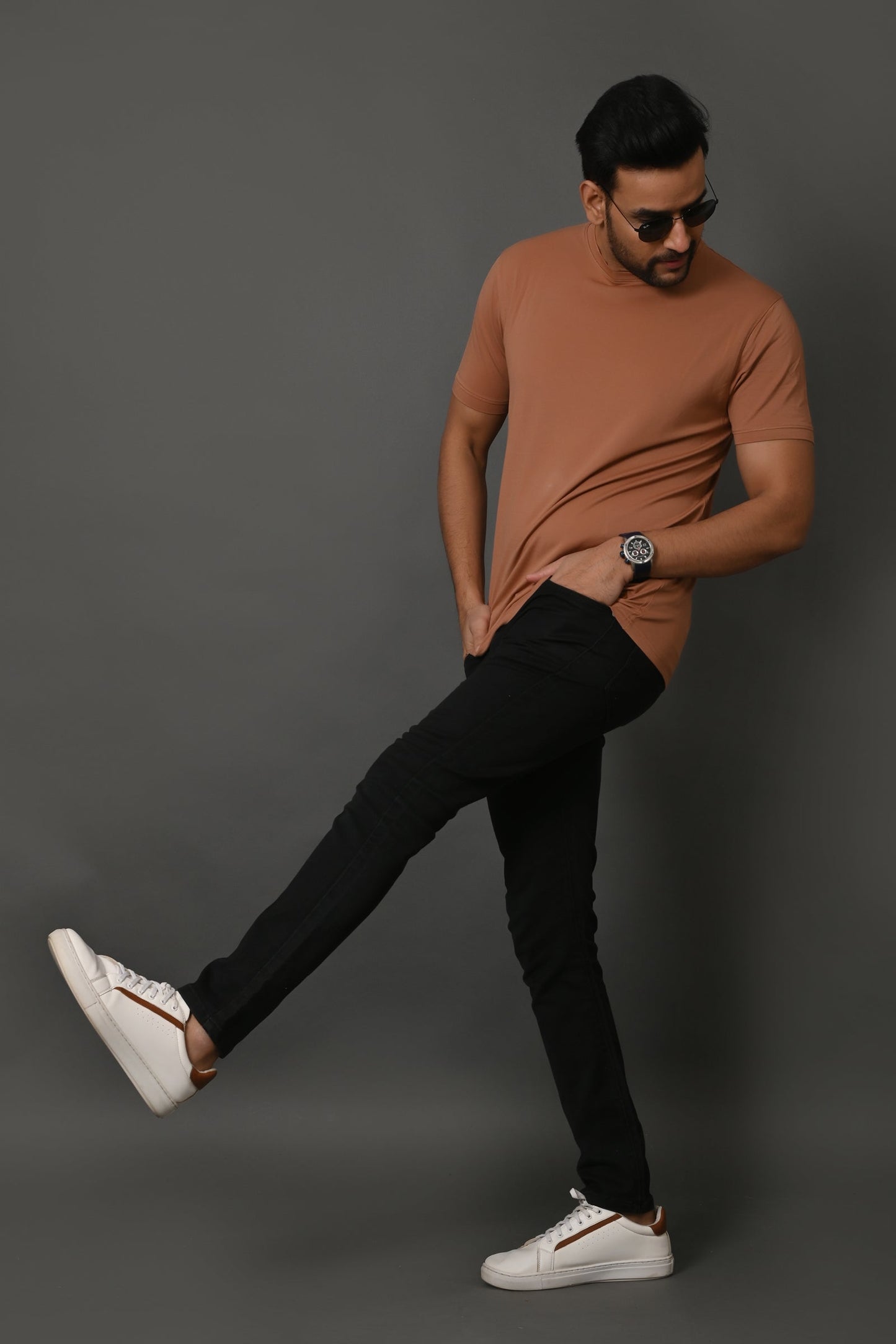 Arbour Men Round Neck Slim Fit Solid Half Sleeves T-Shirt