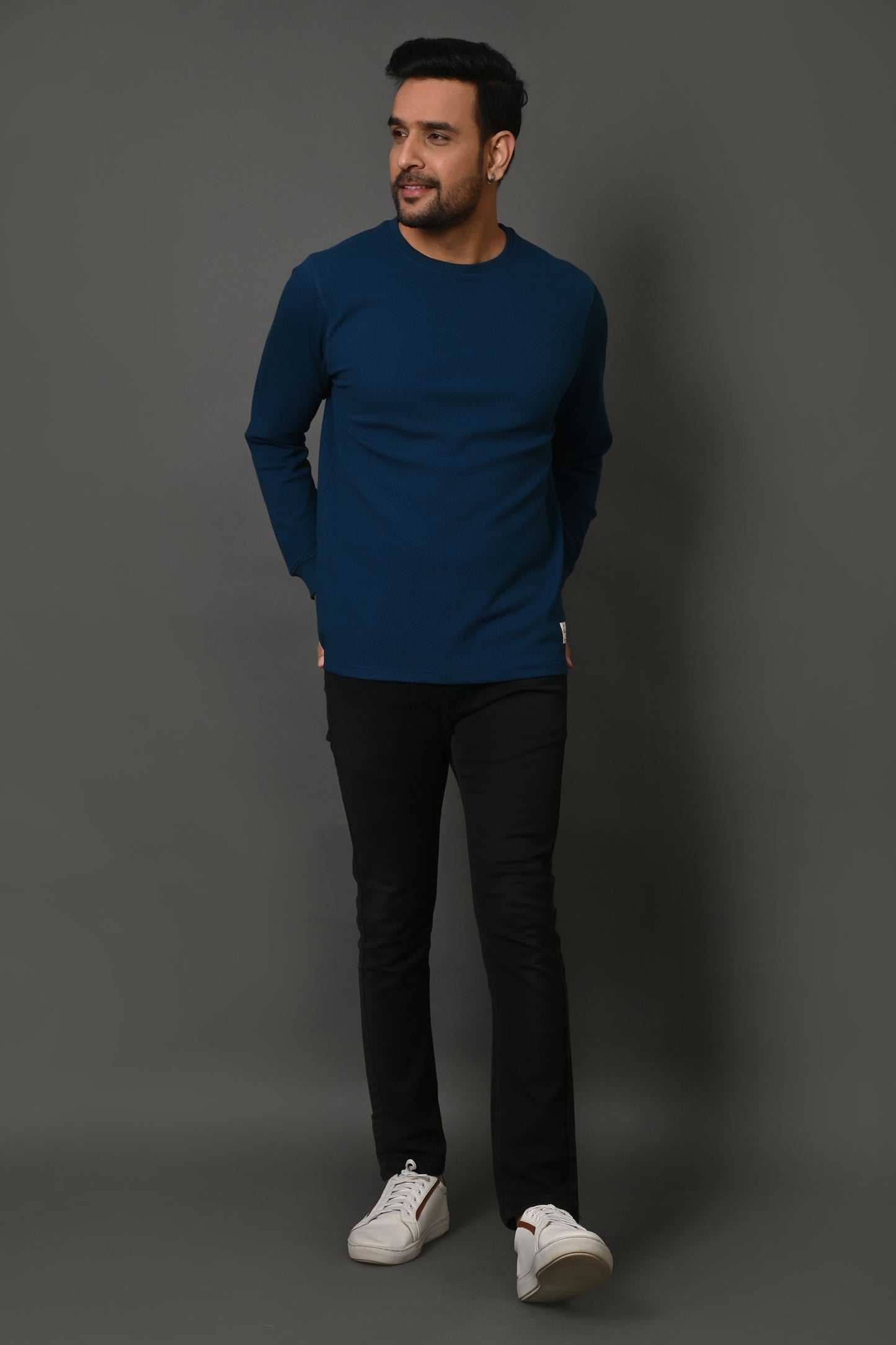 Arbour Men Round Neck Solid Fell Sleeves T-Shirt