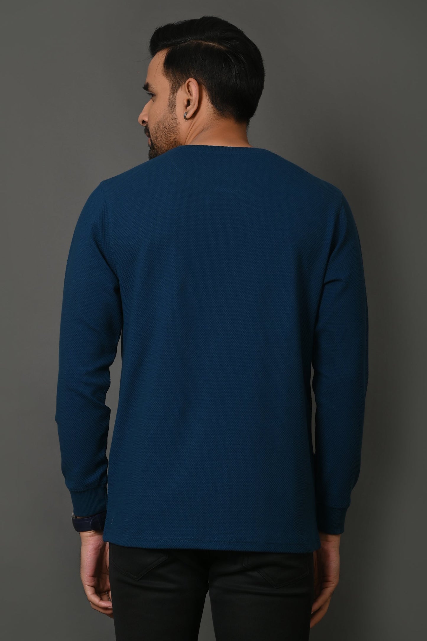 Arbour Men Round Neck Solid Fell Sleeves T-Shirt