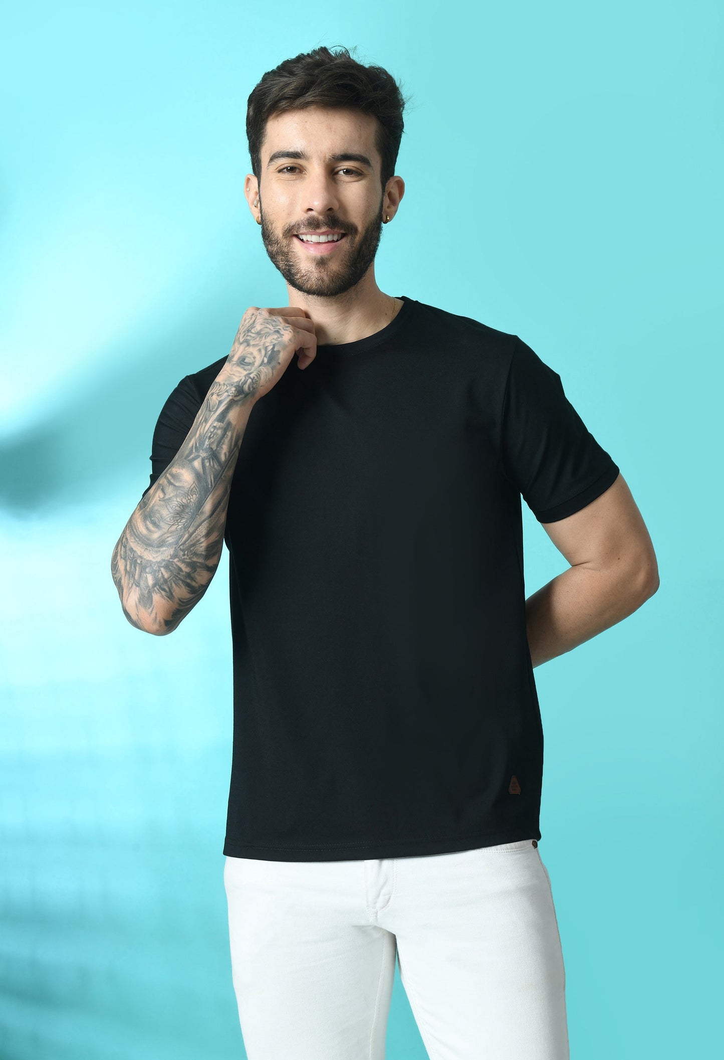 Arbour Men Round Neck Slim Fit Solid Half Sleeves T-Shirt